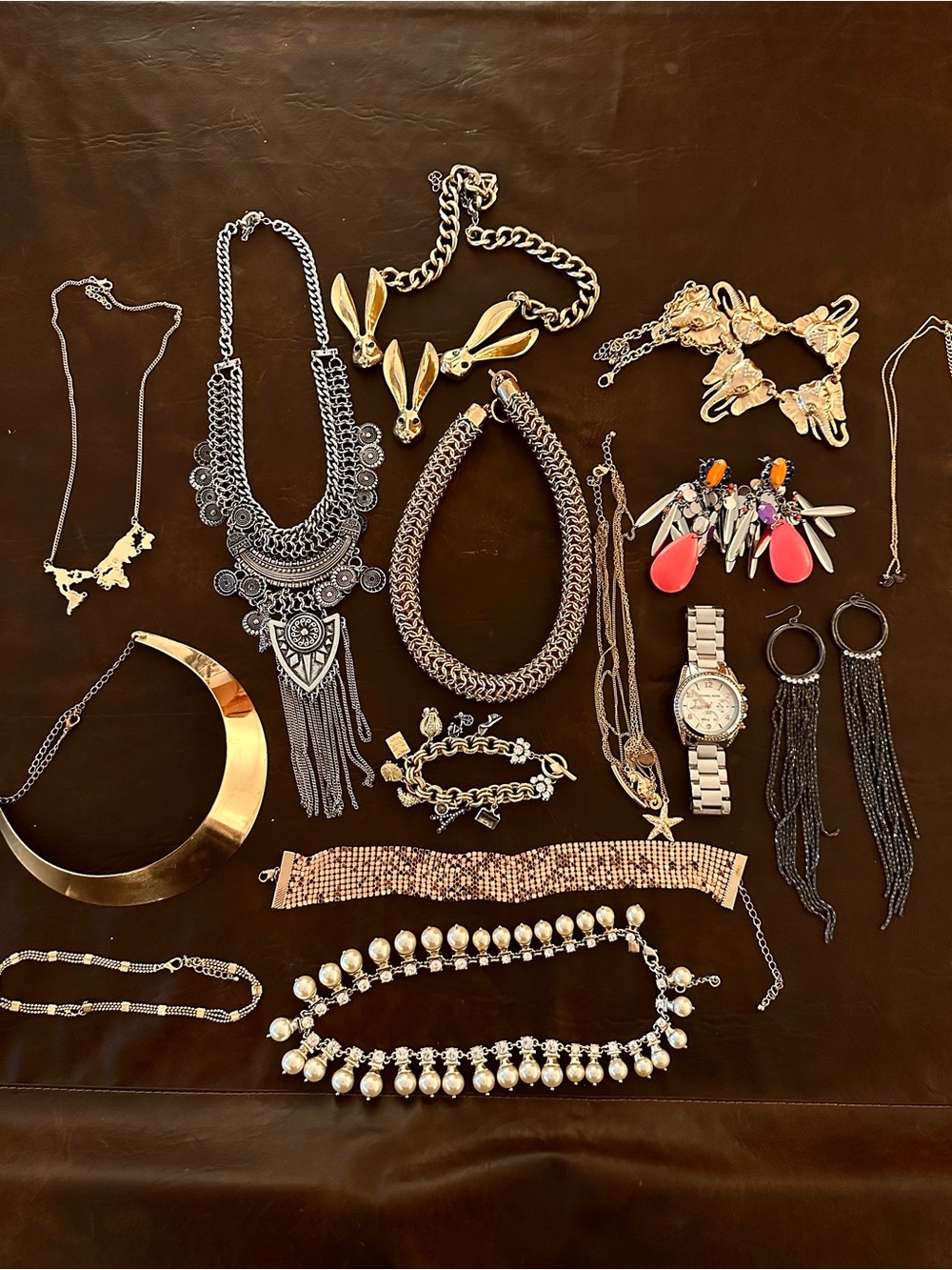 Mixed fashion jewelry lot